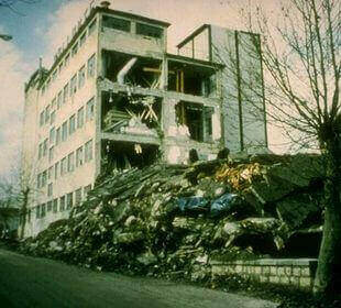 Terremotos em Campania 1980, Itália